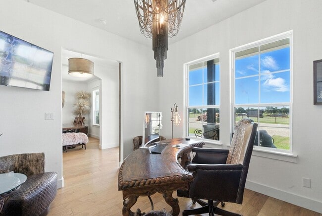 Building Photo - Stunning 5 bedroom horse property coming soon!