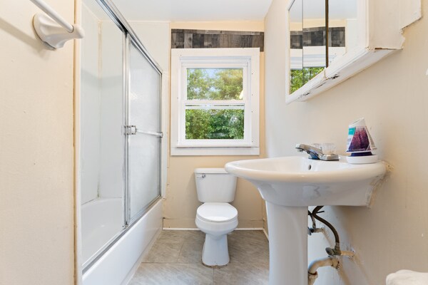 Building Photo - 1918 Greenwood Ave