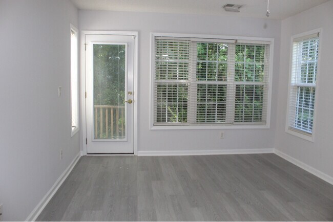Building Photo - 217 Egret Run Ln