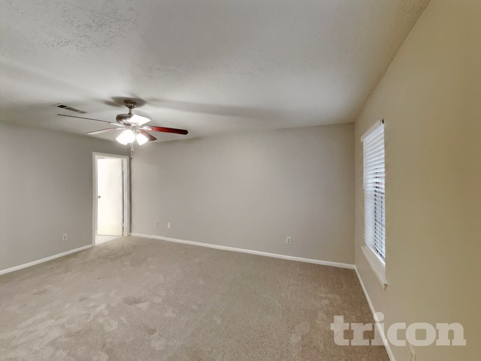 Building Photo - 8111 Silver Fir Dr