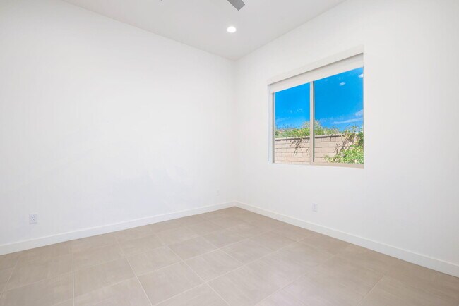 Building Photo - 80422 Platinum Wy