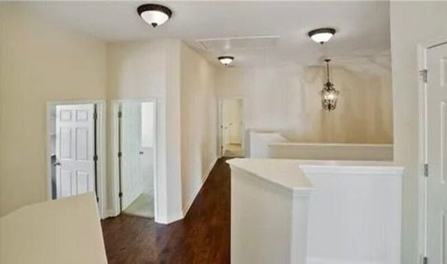 Building Photo - 663 Wyndham Way