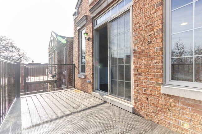 Building Photo - South Shore Stunner – 1,700 SQ FT, Master ...