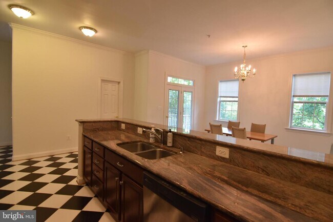 Building Photo - 22538 Landing Way