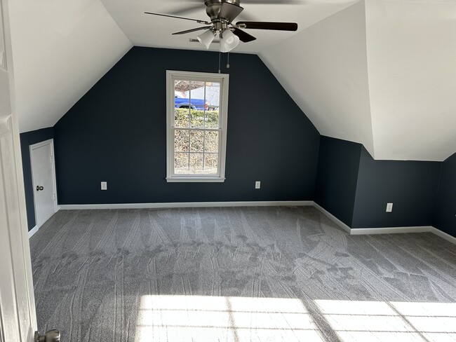 Building Photo - 580 Wisteria Dr