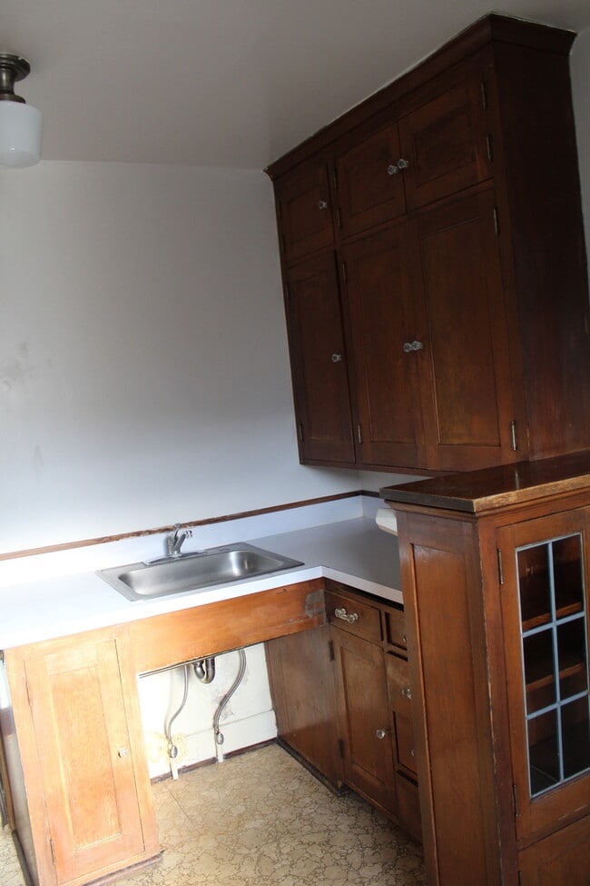 Building Photo - 524 N Eldorado Ave