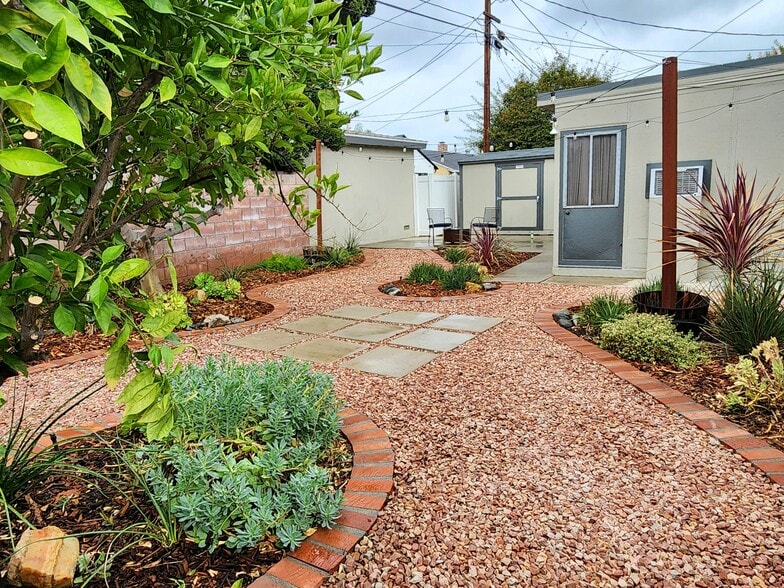 Building Photo - 6235 Aura Ave