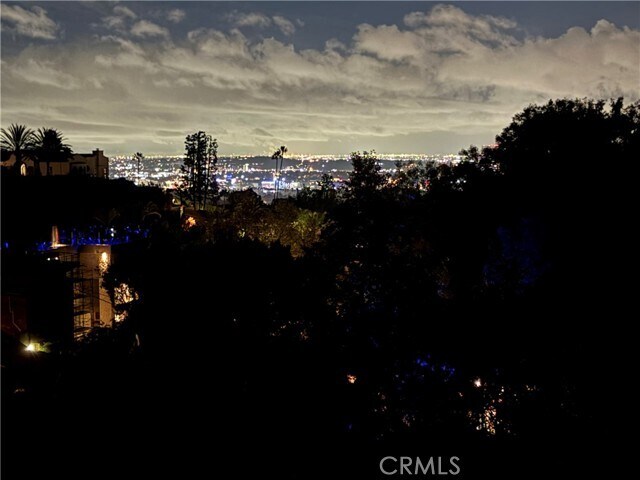 Building Photo - 1316 Beverly Grove Pl