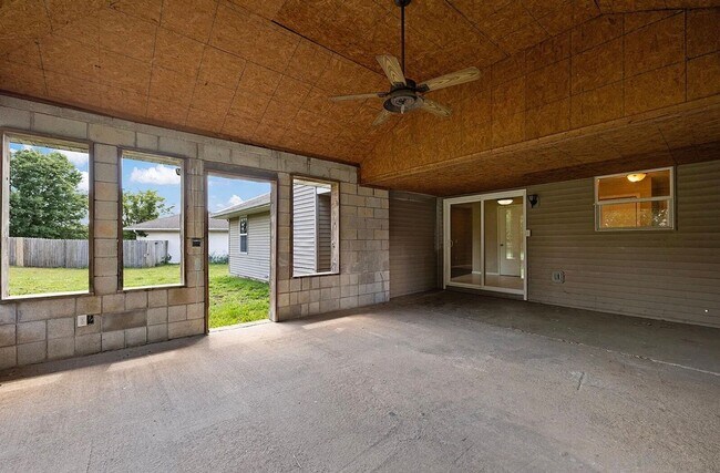 Building Photo - 3826 S Lexus Ave