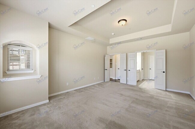 Building Photo - 5629 Hummingbird Ln