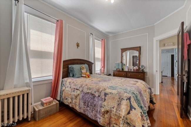 Building Photo - 144 Bellevue St