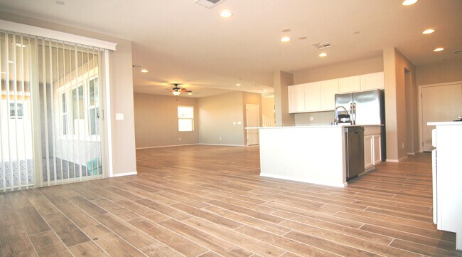 Building Photo - 288 Homeward Way