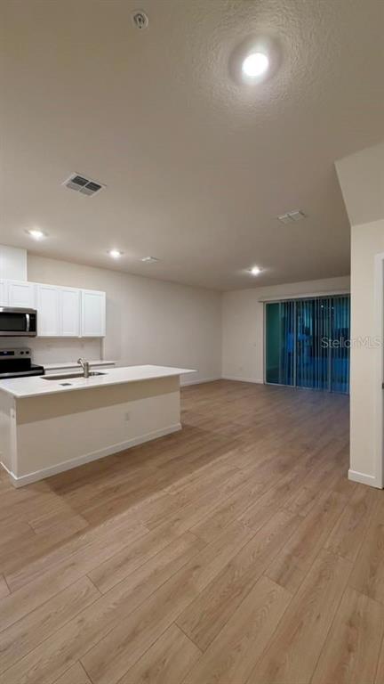 Building Photo - 3396 Chroma St