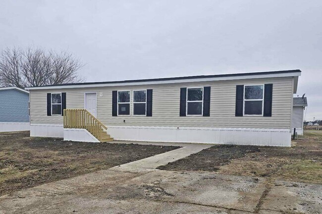 Building Photo - 415 NW Poplar Ave