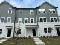 Building Photo - 1359 Hasse Ave