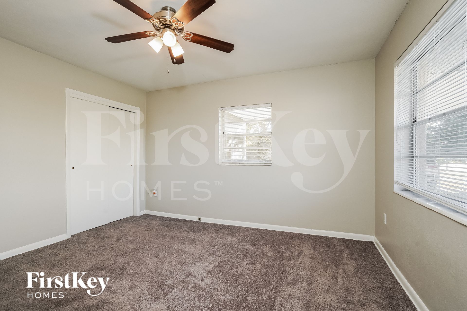 Building Photo - 21586 Edgewater Dr