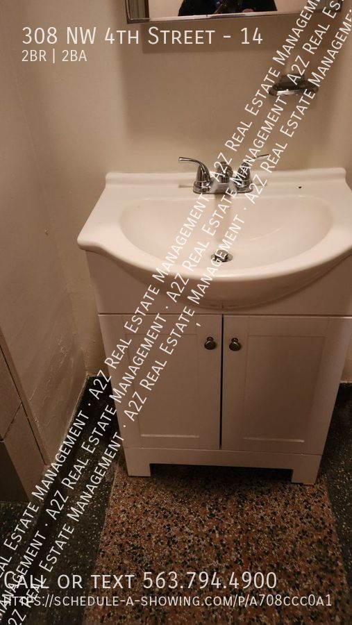 Building Photo - 2 Bedroom, 2 Bathroom Apartment in the old...