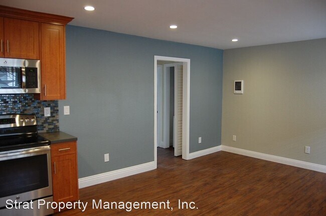 Building Photo - 3670-3680 Park Blvd