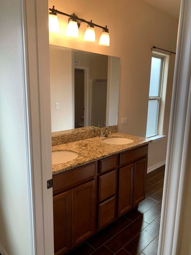 Building Photo - Spacious Ranch Home with Covered Patio & Greenbelt | 410 & Rittiman Rd