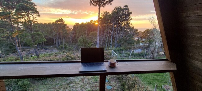 Building Photo - 2780 SW Breakers Dr