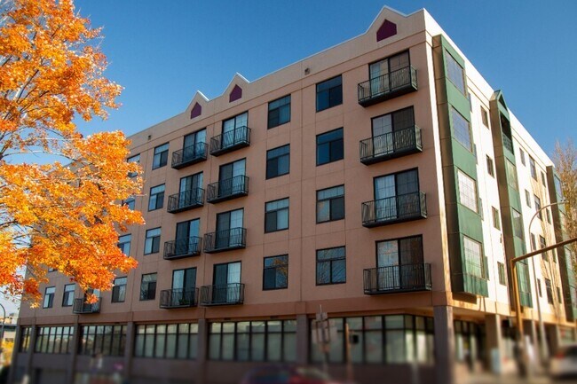 Exterior - Webb Plaza
