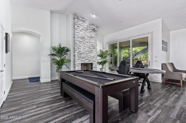 Building Photo - 10230 E Cochise Dr