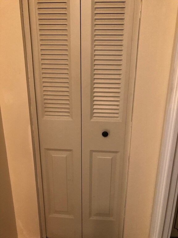 Building Photo - 245 Sea St