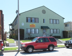 Building Photo - 516 Bay View Ave