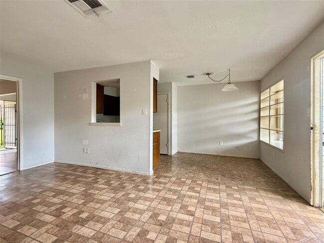 Building Photo - 13161 Clarewood Dr