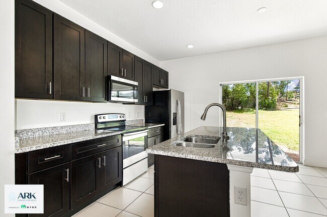 Building Photo - 16673 SW 21 Cir