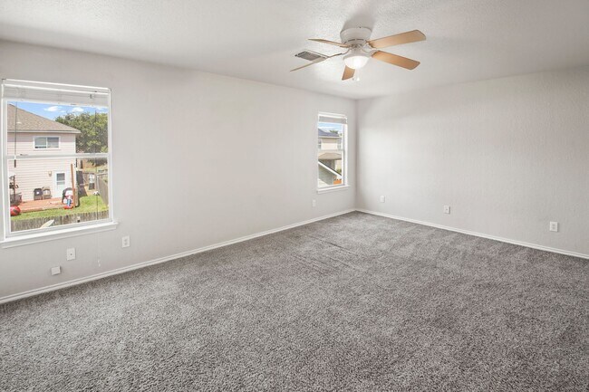 Building Photo - 2127 Red Rock Xing