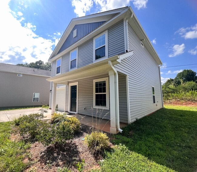 Building Photo - Gorgeous 3 bedroom, 2 1/2 bathroom two-sto...