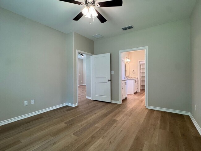Building Photo - 3065 Guinn Farms Rd