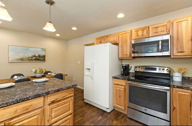 Building Photo - 2720 2nd Ave N