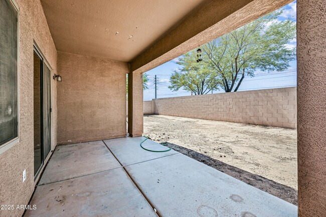 Building Photo - 14256 N 162nd Ln