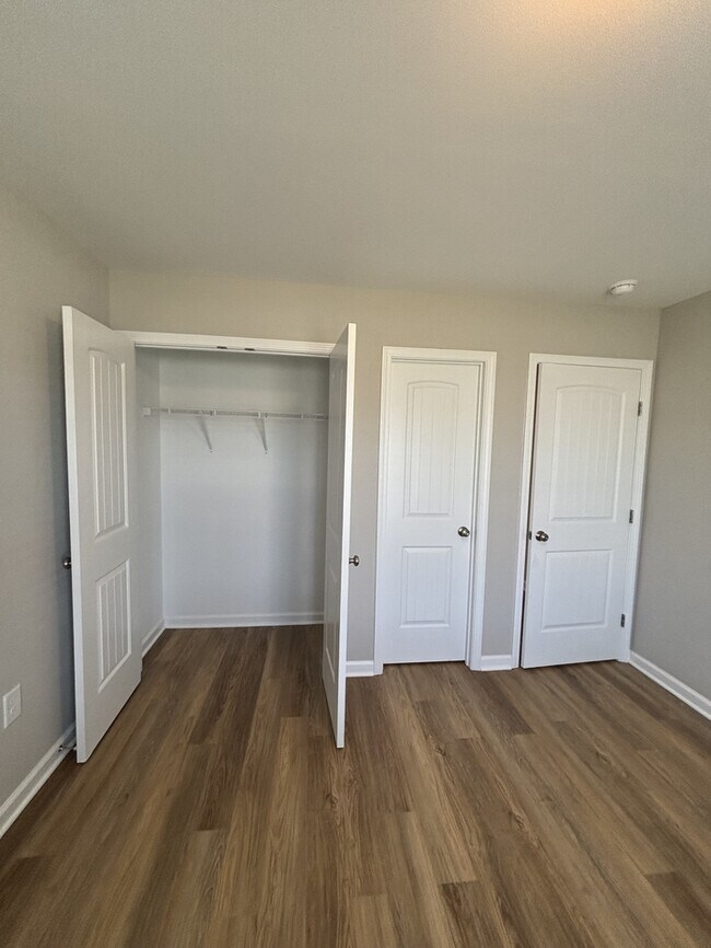 Building Photo - 100 Bradfield Cir