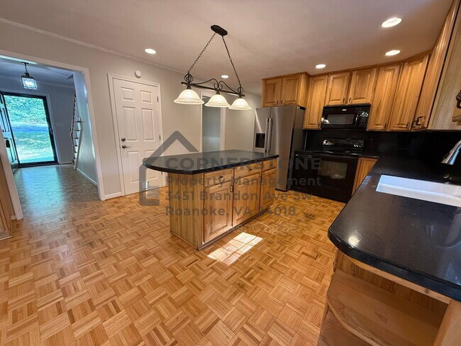 Building Photo - 6111 Barn Owl Cir