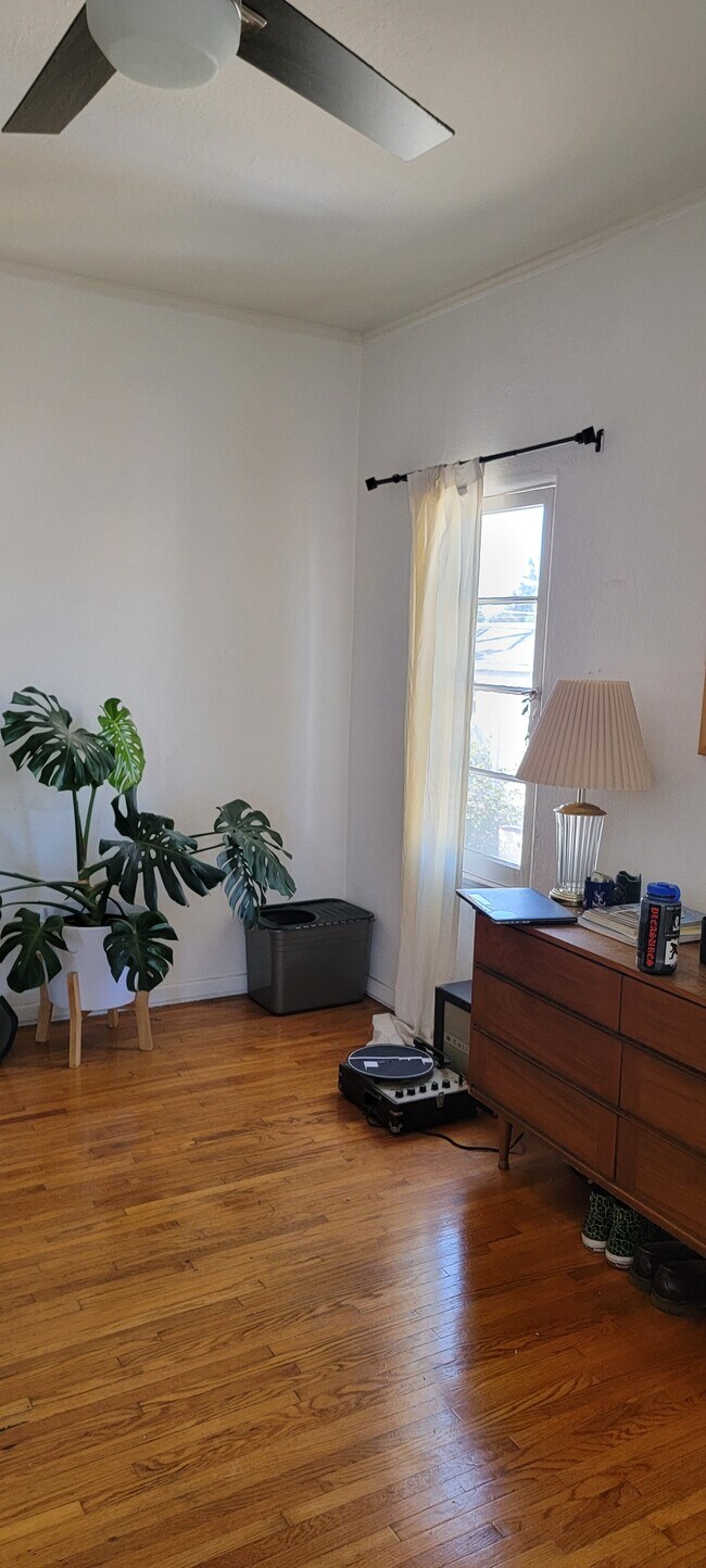 BEDROOM - 1345 S Mansfield Ave