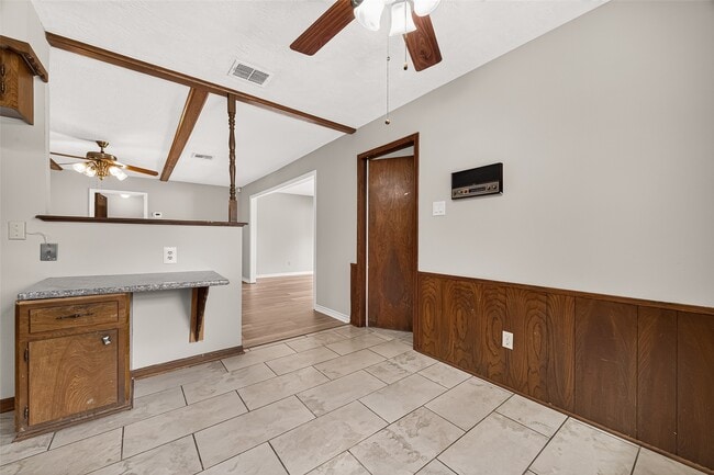 Building Photo - 11710 N Petersham Dr
