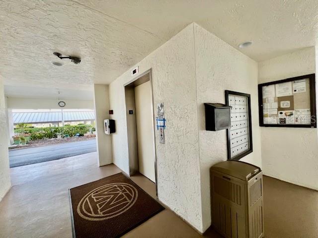 Building Photo - 3020 Matecumbe Key Rd