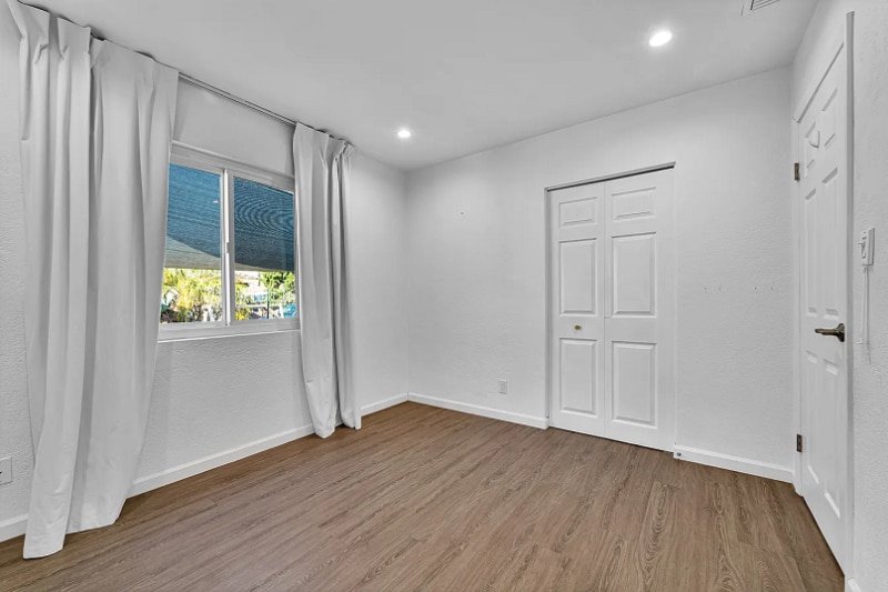 Building Photo - 5144 W 141st St