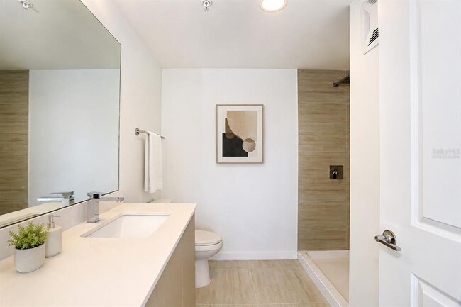 Building Photo - 5579 Millennia Park Dr