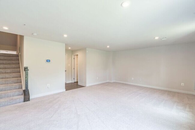Building Photo - 16705 Tortola Dr