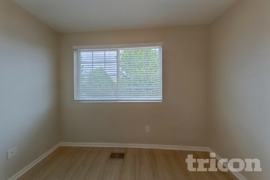 Building Photo - 6324 Rockville Dr