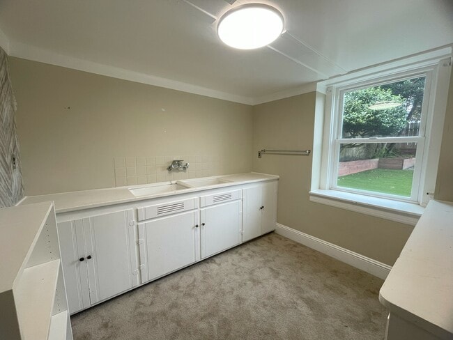 Building Photo - 2717 34th Ave