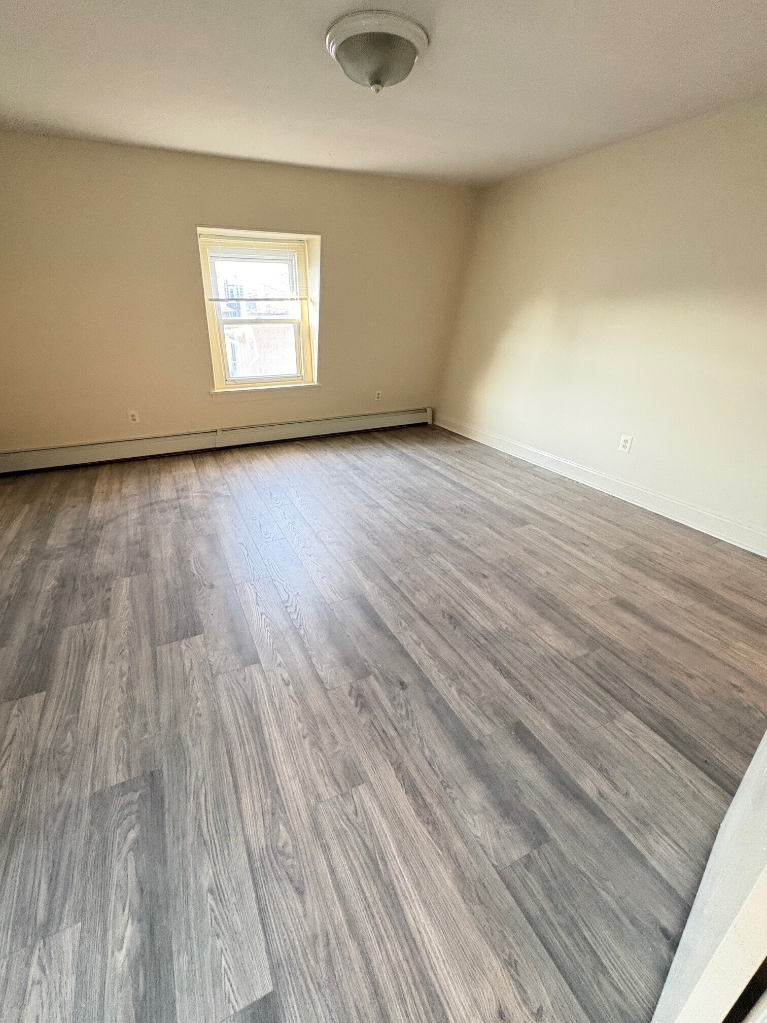 Building Photo - 525 Monastery Ave