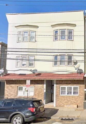 Building Photo - 314 Ferry St