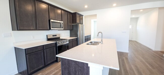 Building Photo - 10588 Morse Pl