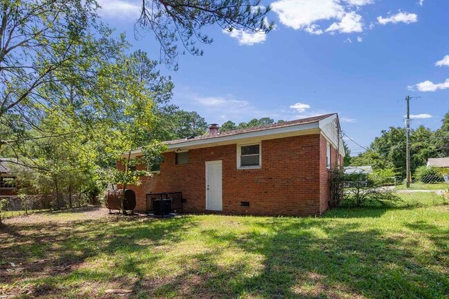 Building Photo - 1437 Thelbert Dr
