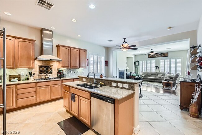 Building Photo - 7387 Preen St